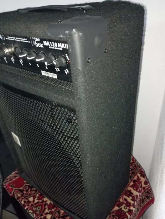 Vînd boxă activă, monitor de scenă