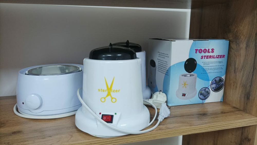 Продам гласперленовые стерилизаторы 3 шт и воскоплав. За все 3000.