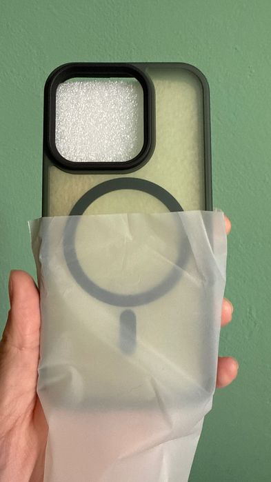 Husa si folie iPhone 15 pro Doctor Shield