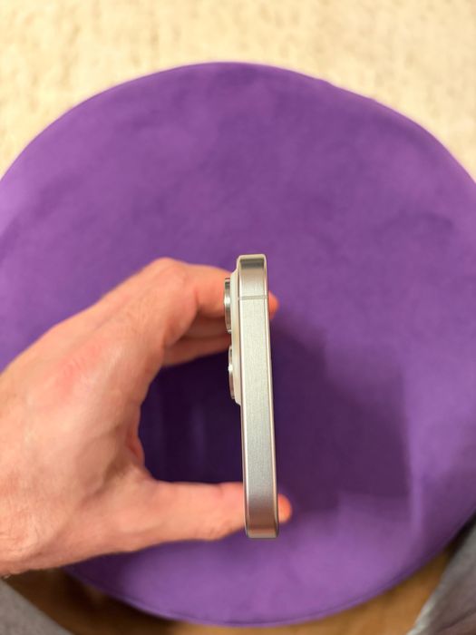 iPhone 15 Max Pro 256GB- White Titanium, stare impecabilă