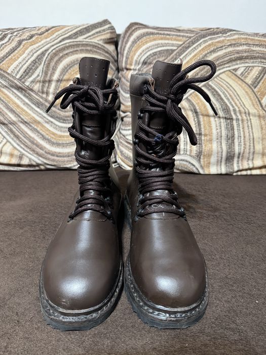 Bocanci maro din piele , militari. Noi. Mărimea 28.5