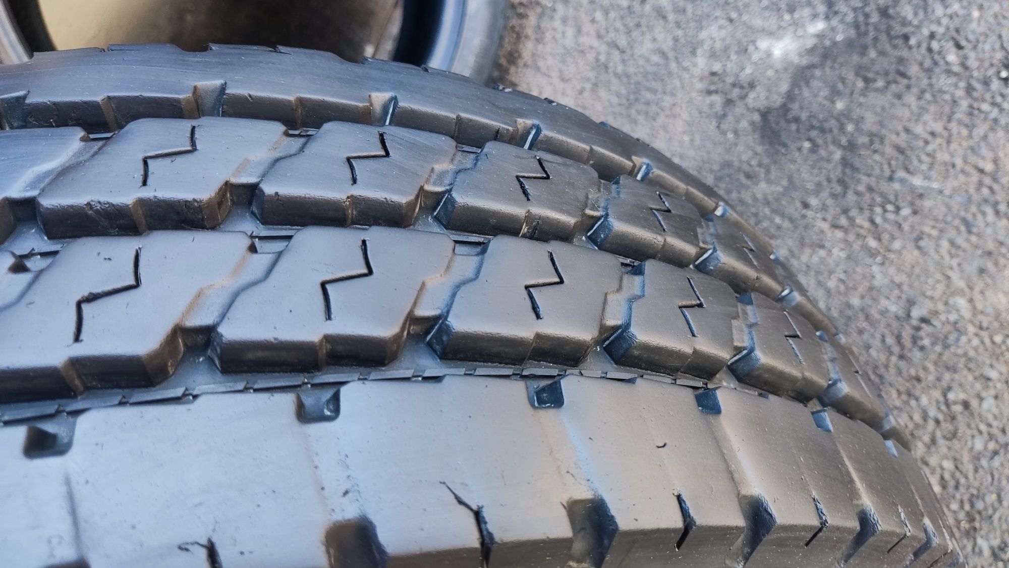 1бр. гума 195/R/14 Kumho KRD07, dot22
12PR, плата
dot22
9.7mm
Много до
