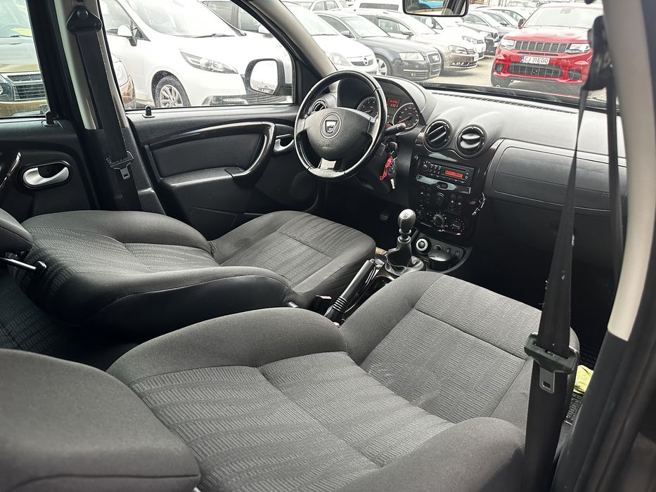 Dacia Duster an 2011, 4x4, 1.5 dci, 120000 km reali,