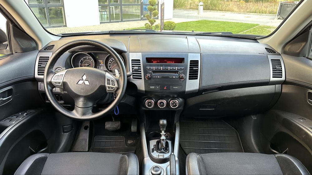 Mitusbishi Outlander 2012 E5 Facelift 2.2 D 150 CP Automat 4X4 Impecab