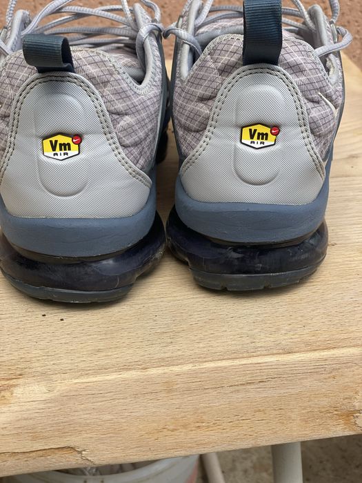 Vand urgent  nike vapor max plus marime 43
