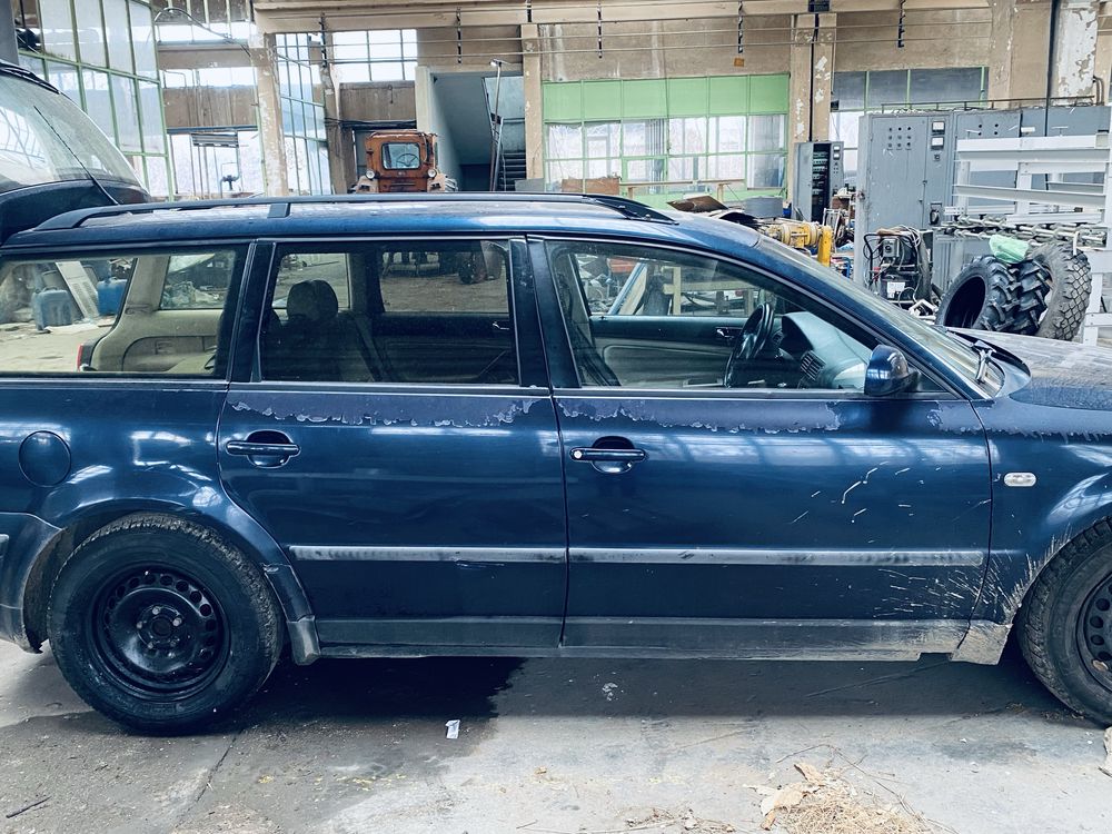 Volkswagen Passat 2.3 VR5