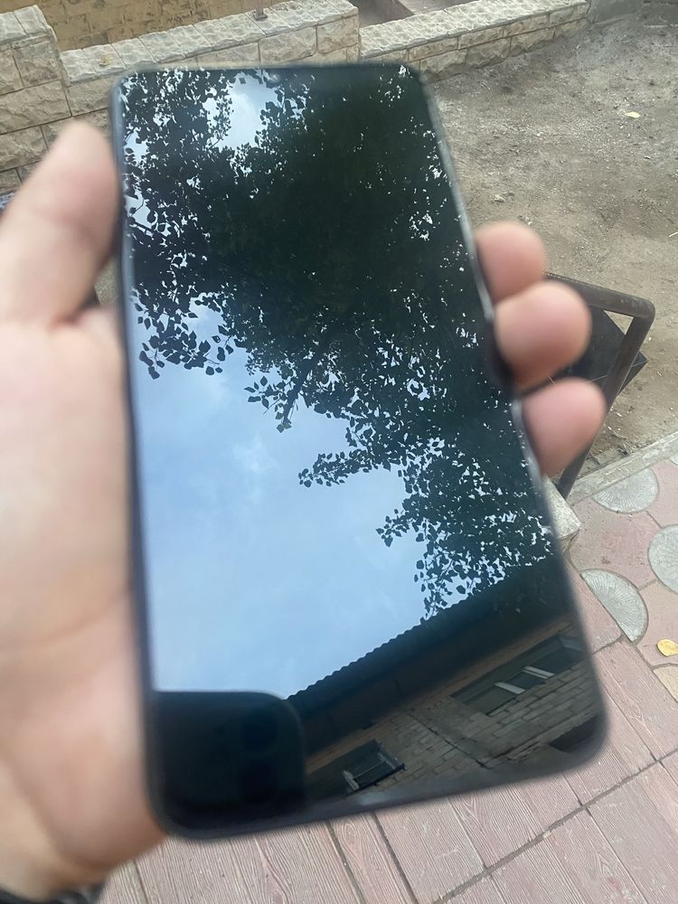 Продам One Plus 6t