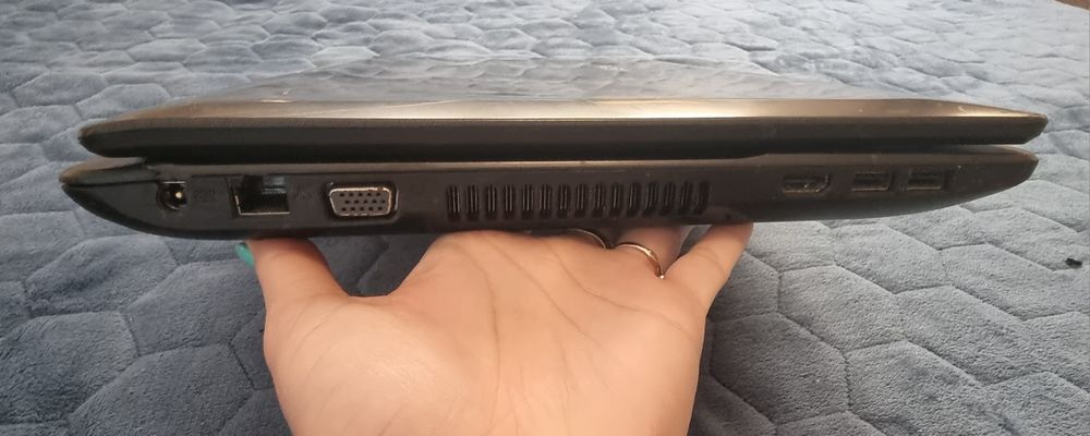 Лаптоп Asus X73B 15,6 за части