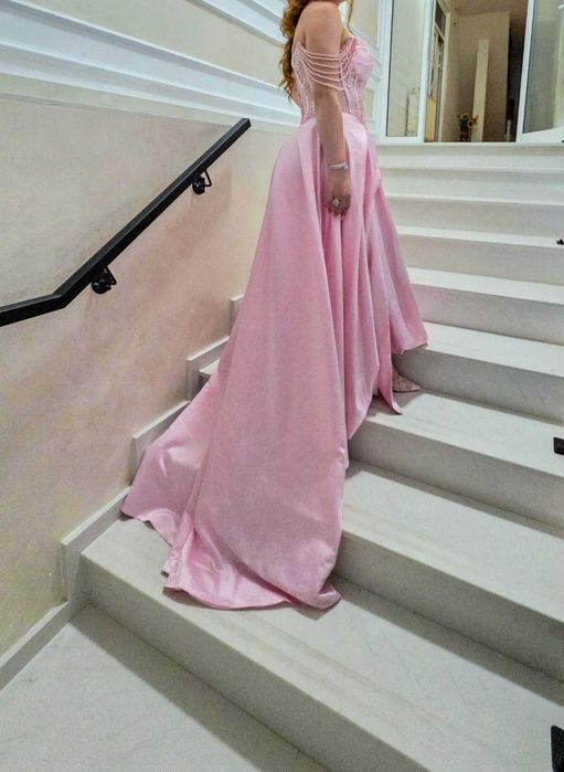 Rochie de seara roz