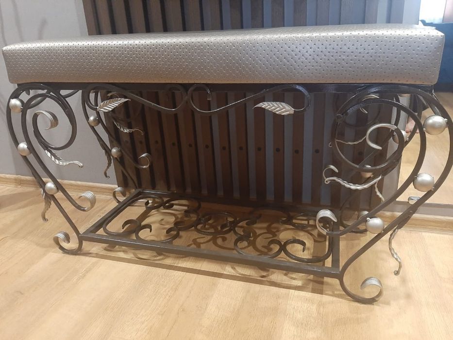 Банкетка новая .