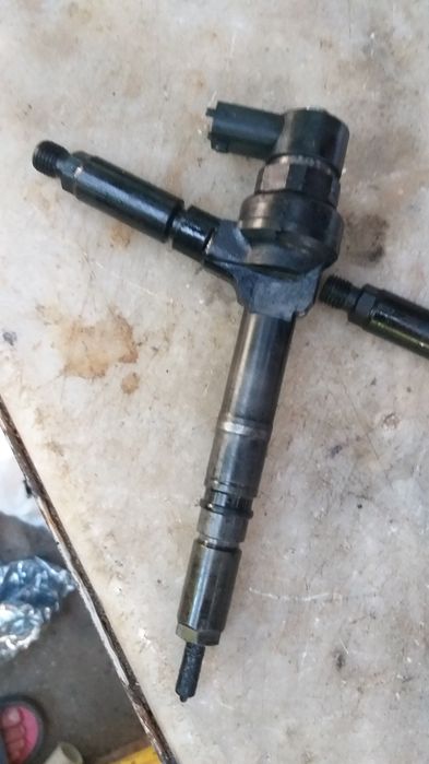 Injector Opel Astra G ,H 1.7 cod 8973000913