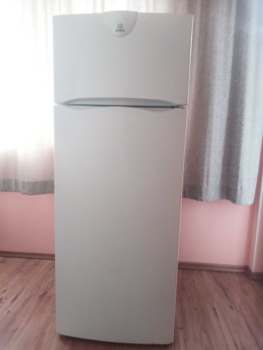Хладилник Indesit
