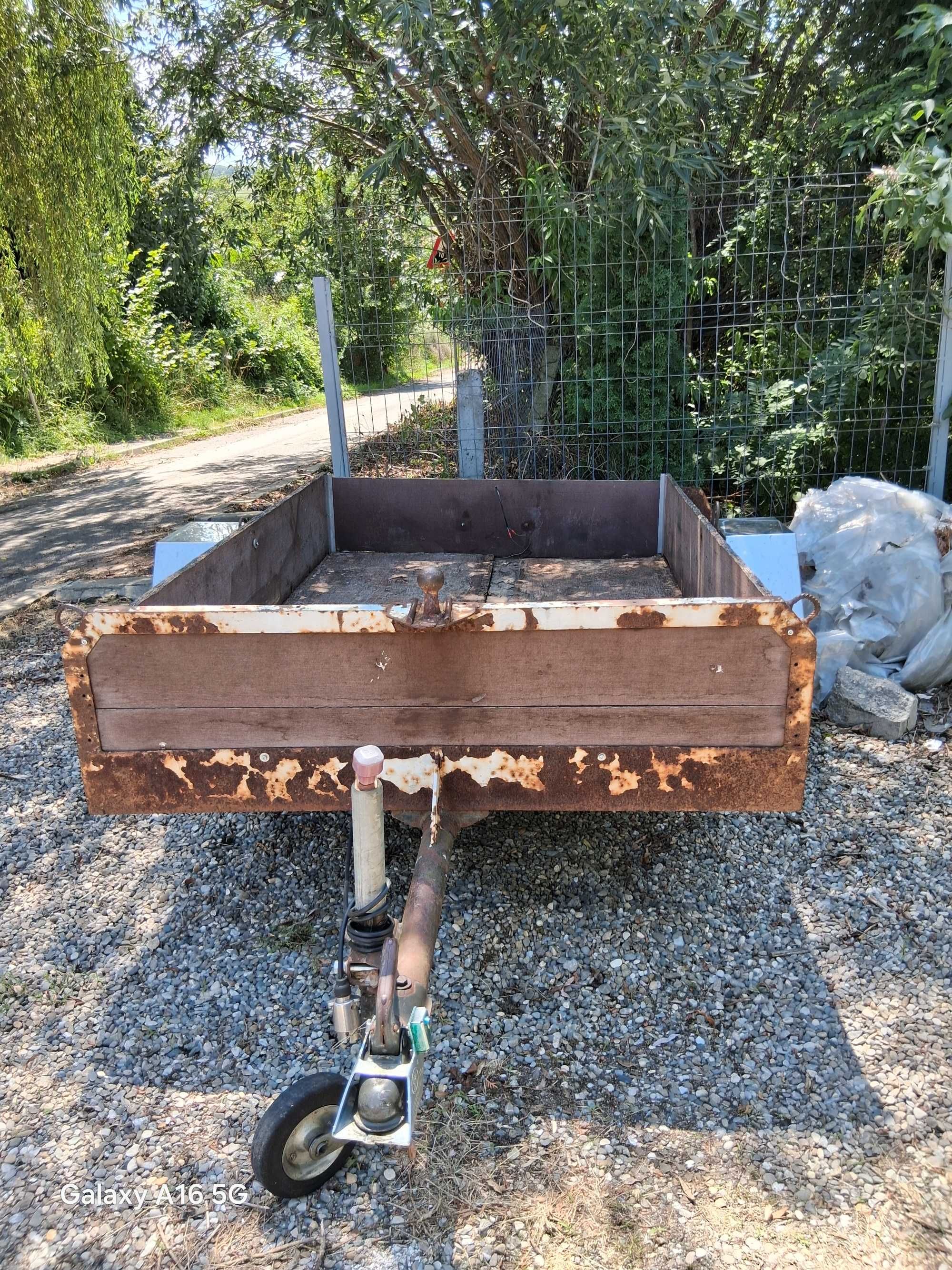 Remorcă 600 KG 2.20 M x 1.40 M