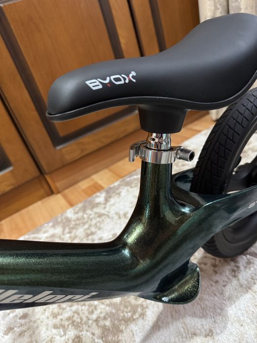 Vand bicicleta de echilibru 12inch NOUA