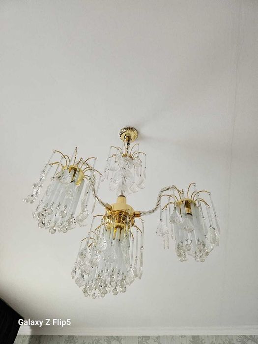 Продаются люстры в хорошем состоянии