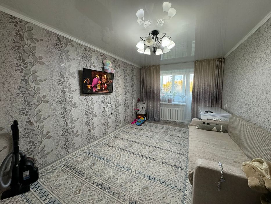 Продам 1 к.кв р-н ВВУ.1/5 1987 г