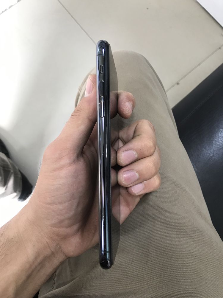 iPhone 11 pro max 64GB Sotiladi