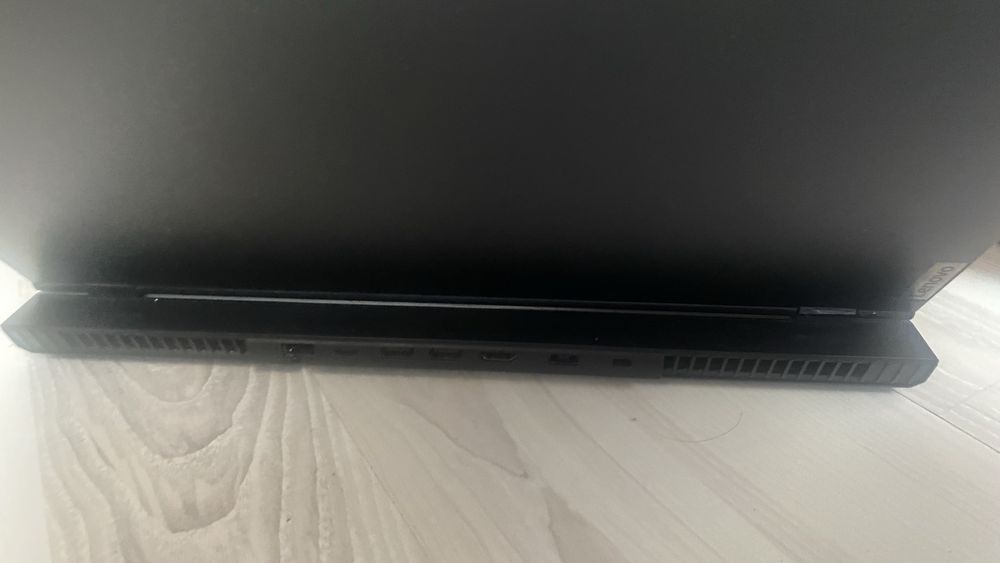 Laptop lenovo legion 144hz 16gb Procesor: i5-10500H RTX 3050 4GB