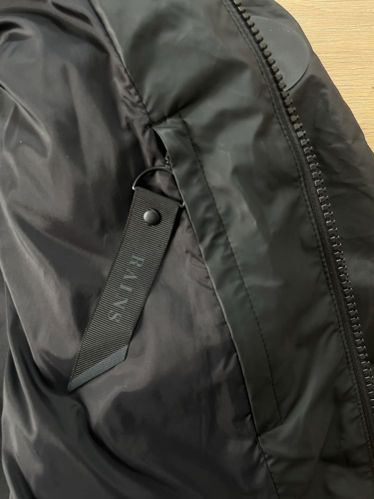 Rains Puffer Jacket размер М