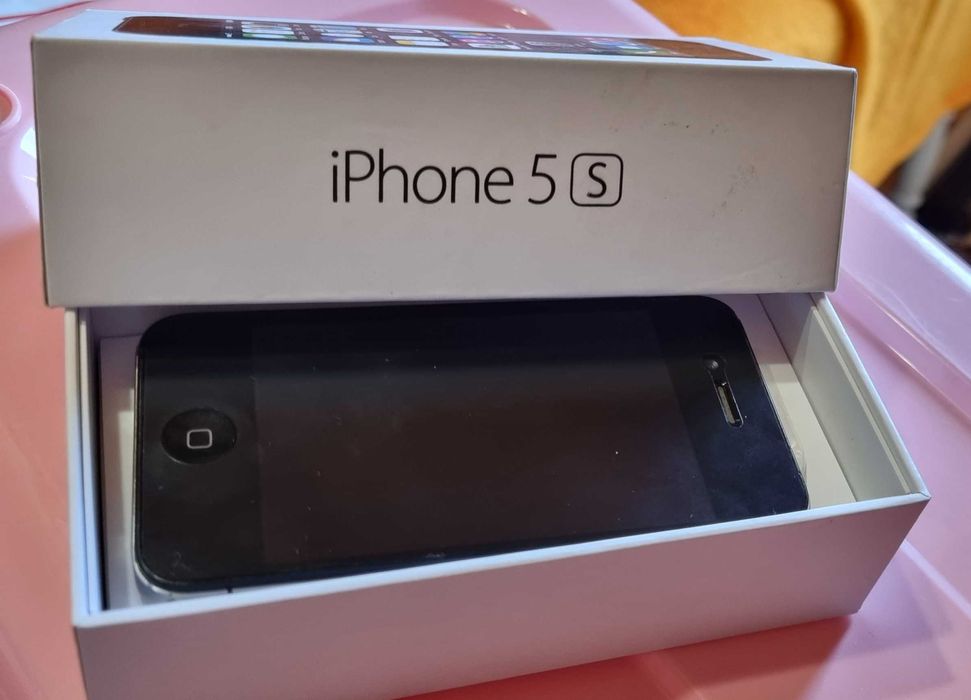 iPhone 5 S резервни части