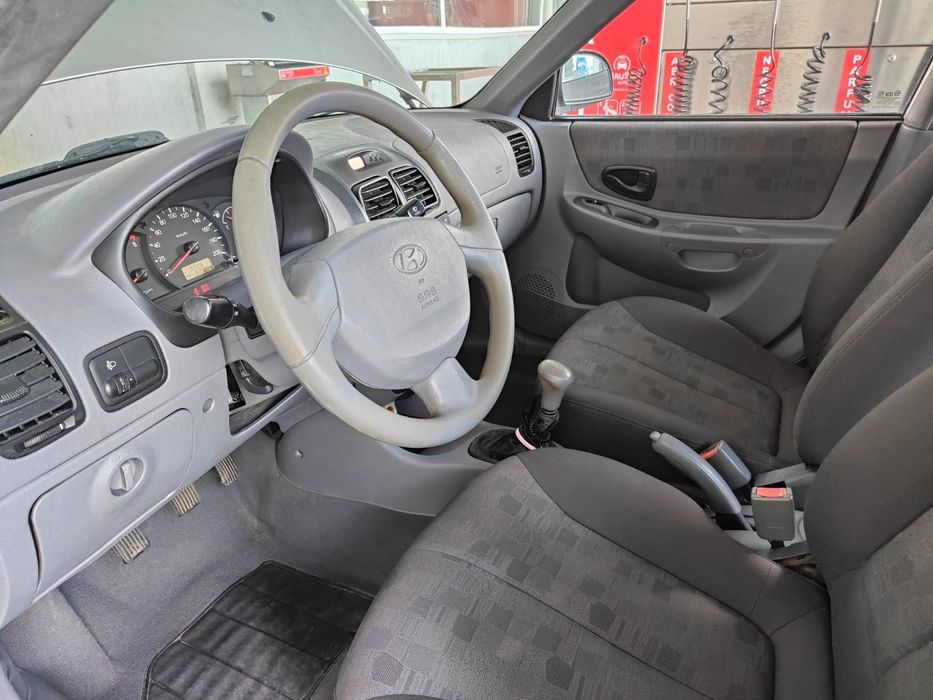 Hyundai Accent 2005  83 000km
