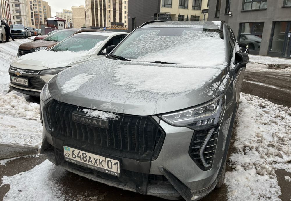 Продам ХАВАЛ 2025г выпуска пробег 17 000 км
