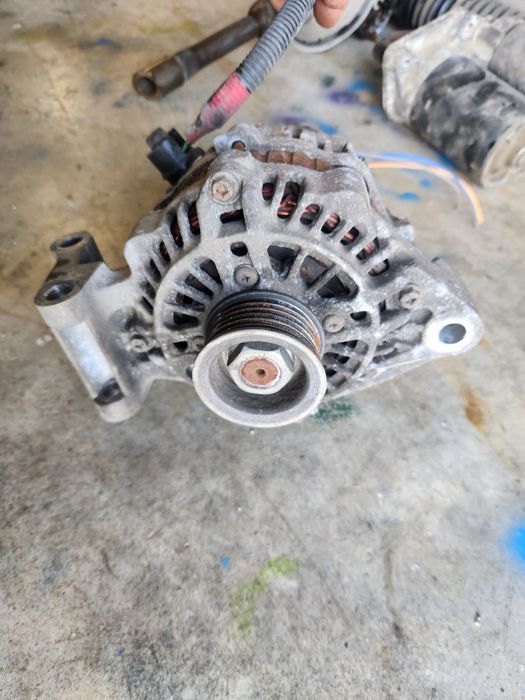 Alternator  Ford Fiesta motor 1.25 benzina