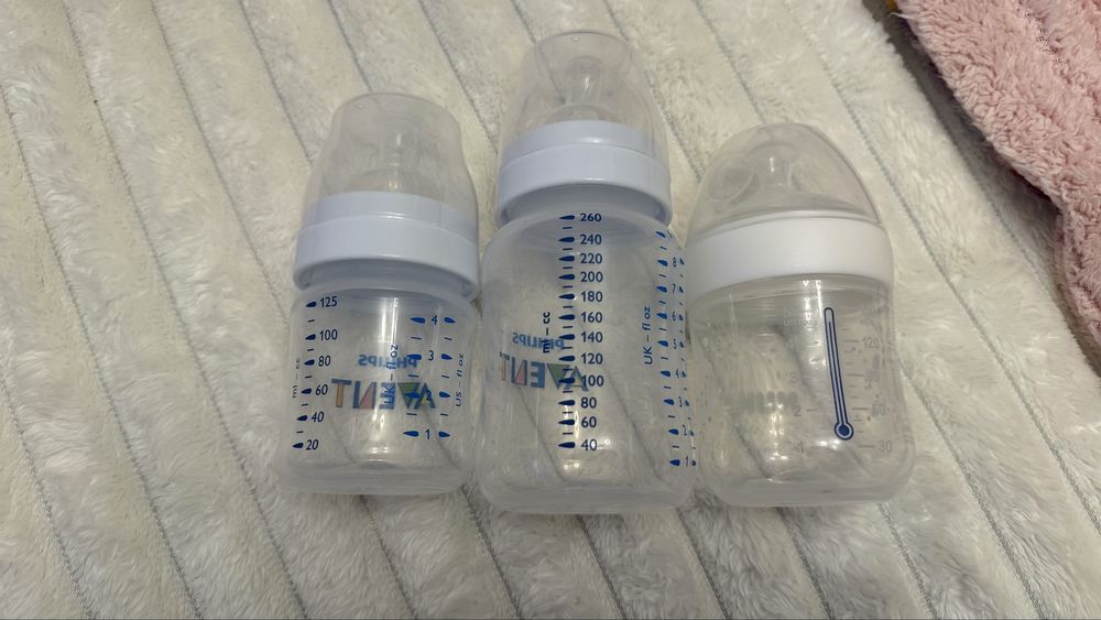 Biberoane bebelusi noi