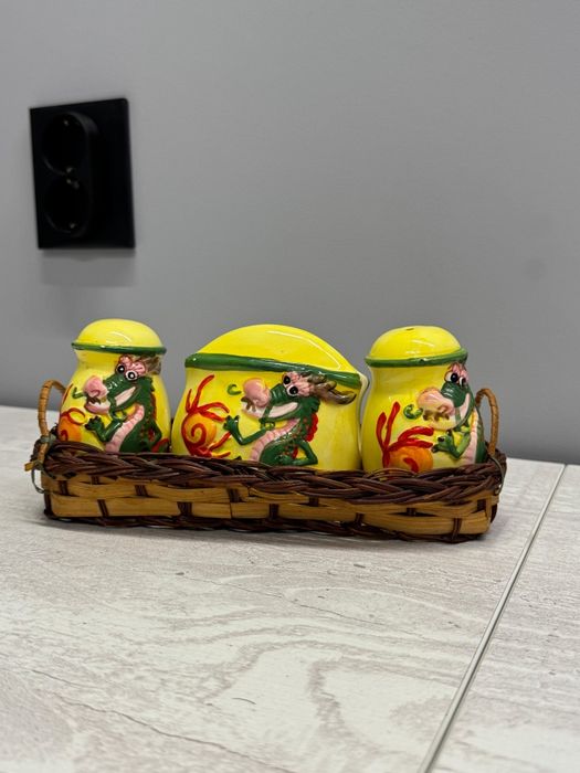 Набор солонка и перечница