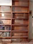 Книжные полки со стеклом