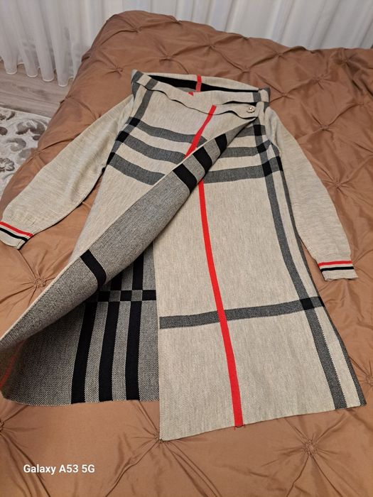 Pulovăr(  tip cardigan) damă pret 50