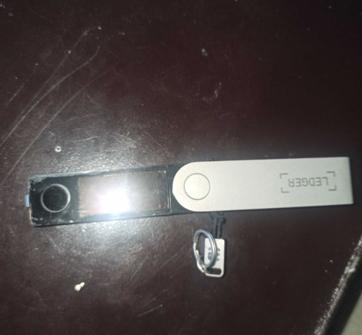 LEDGER - Nano X  Холодный криптокошелек
