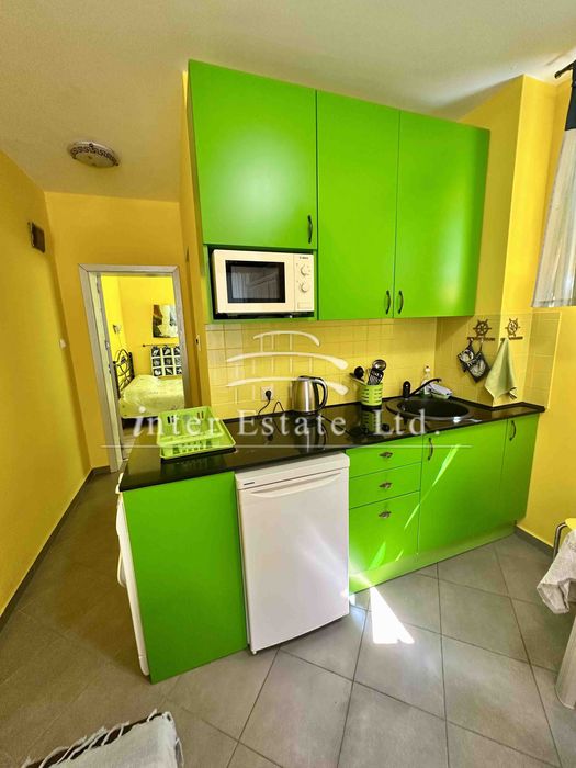 Продава се  двустаен апартамент в Ново Поморие