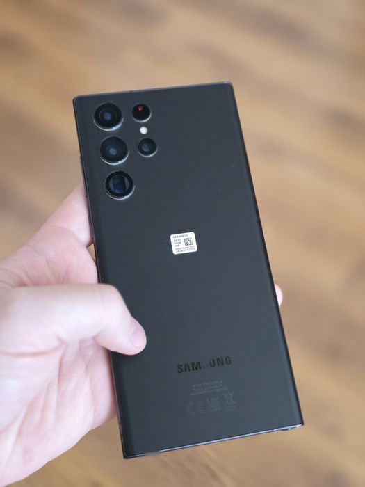 Vând Samsung S22 Ultra
