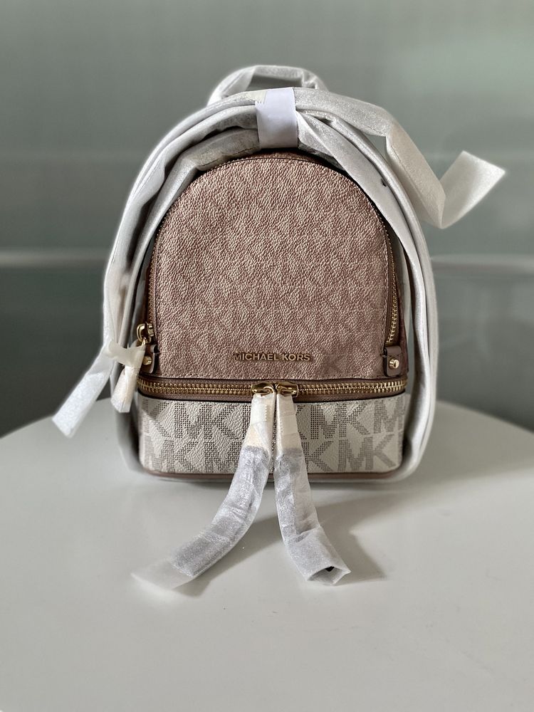 Rucsac NOU Michael Kors Rhea mini