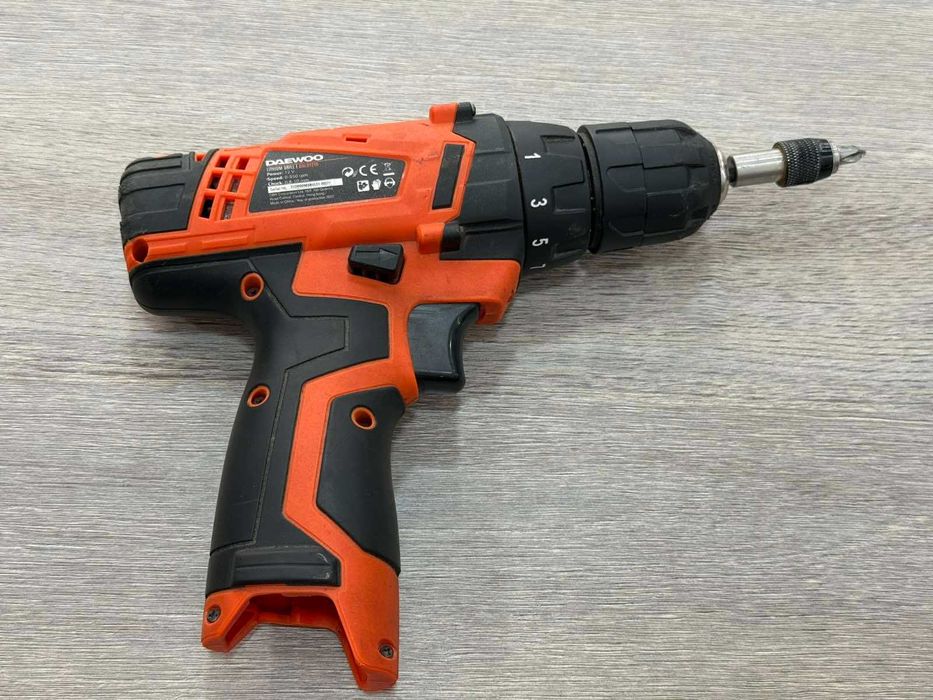 Акумулаторен винтоверт DAEWOO DALD1210