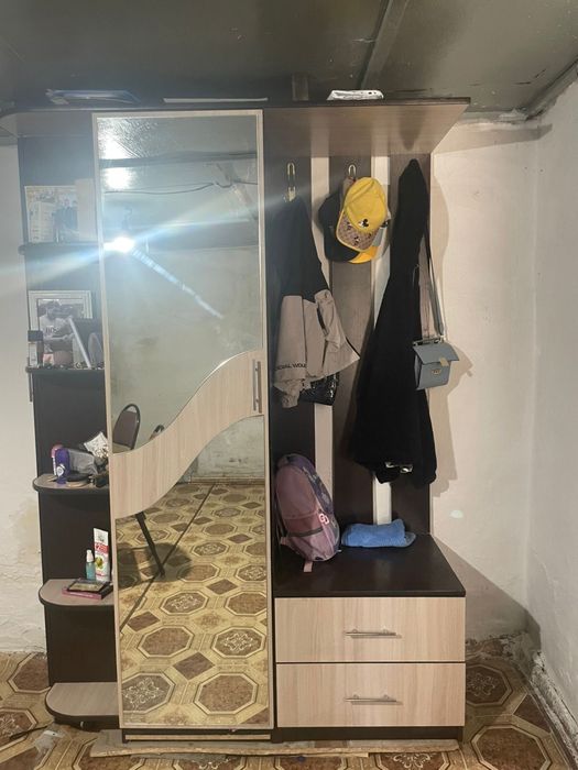 Продам прихожую