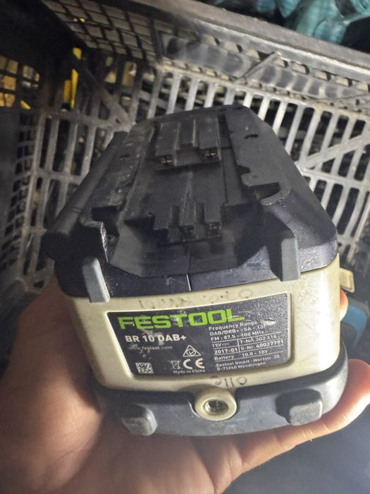 Radio festool BR 10 DAB+ bluetooth cu batetie de 4ah