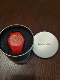 Часовник Tupperware