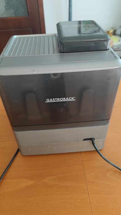 Кафемашина с кафемелачка Gastroback Advanced Pro G