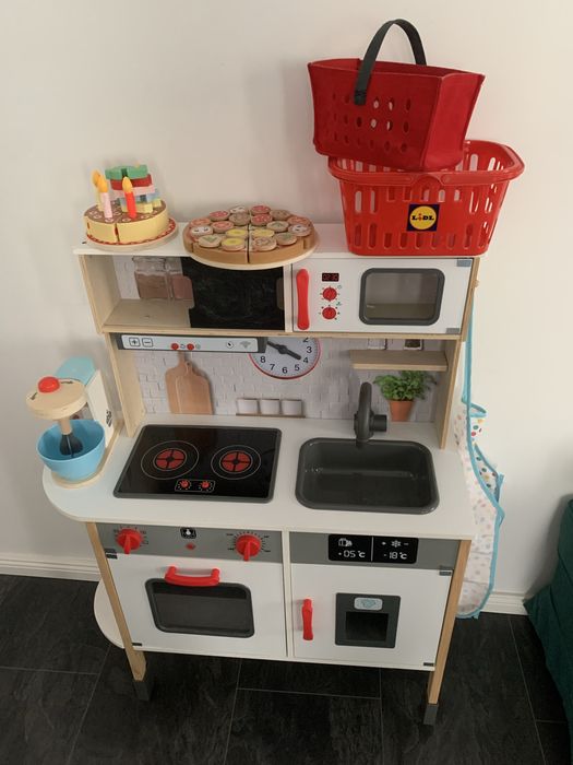 Bucatarie copii PlayTive, accesorii incluse, lemn, 77x30x103 cm