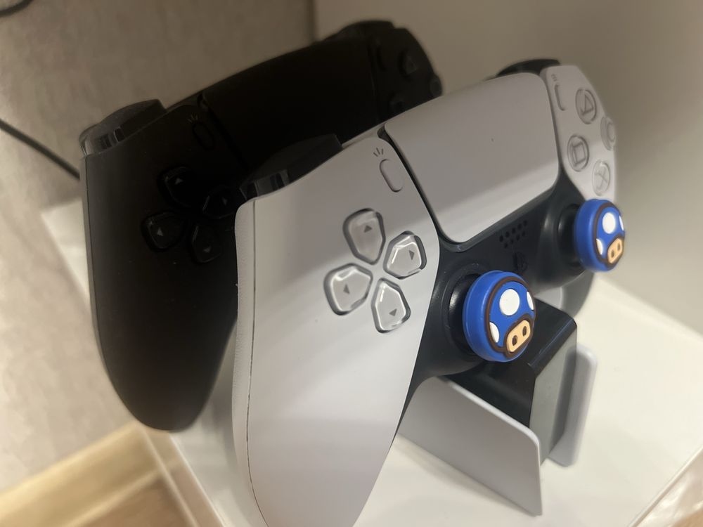Продам PS5 в идеальном состоянии