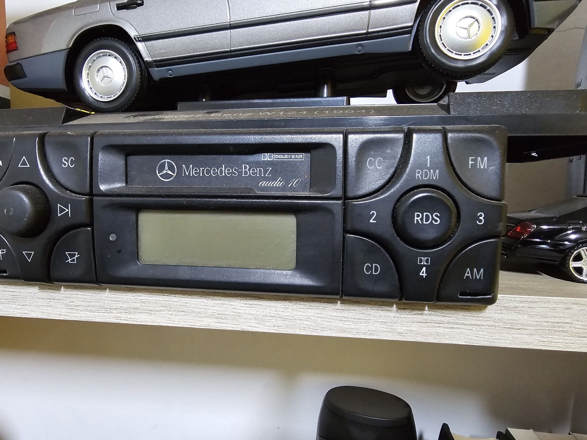Radio Casetofon original Mercedes Benz W124 stare perfecta