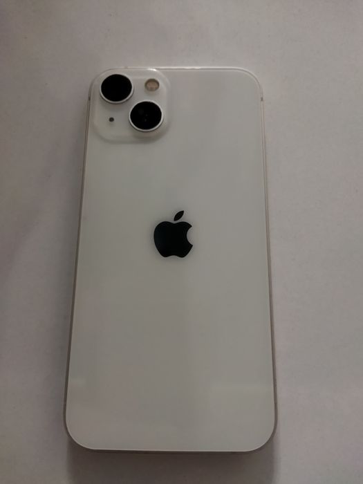 iPhone 13 128 гб Белый цвет