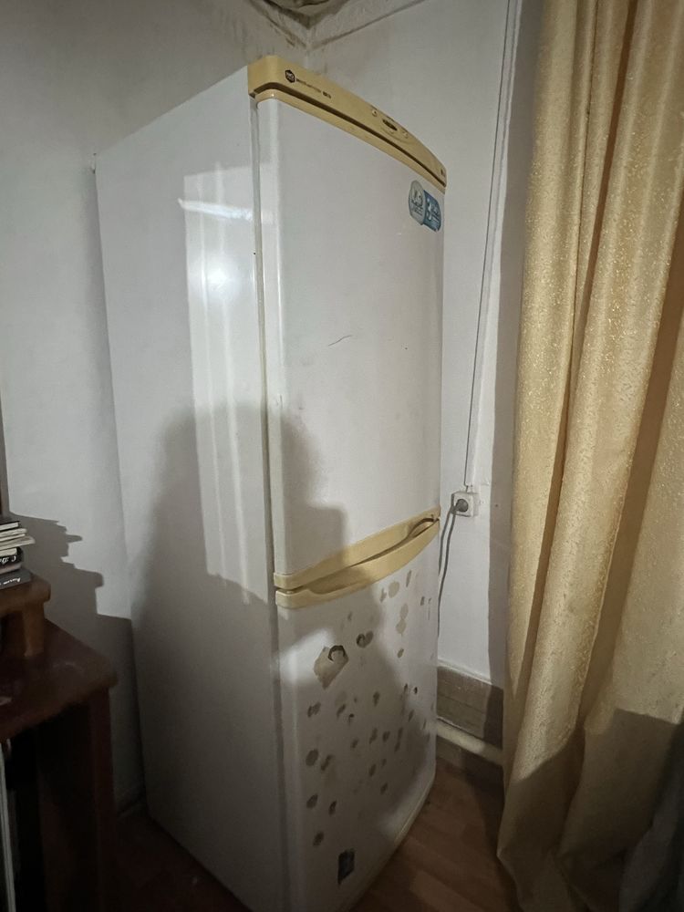 Продам холодильник!