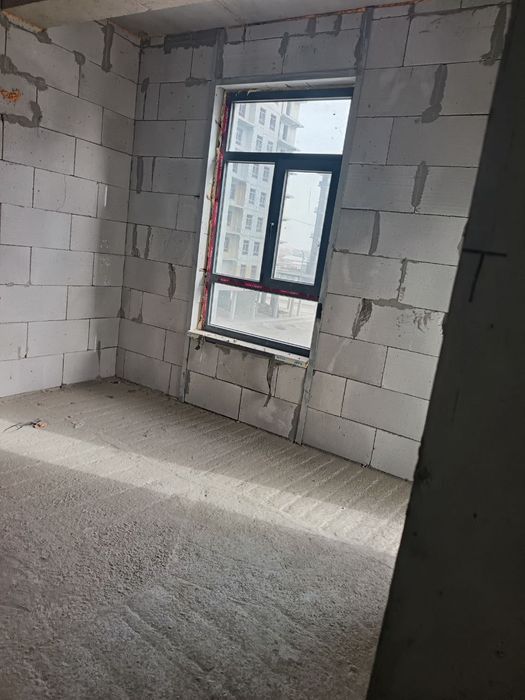 Бухоро ситидан квартира сотилади