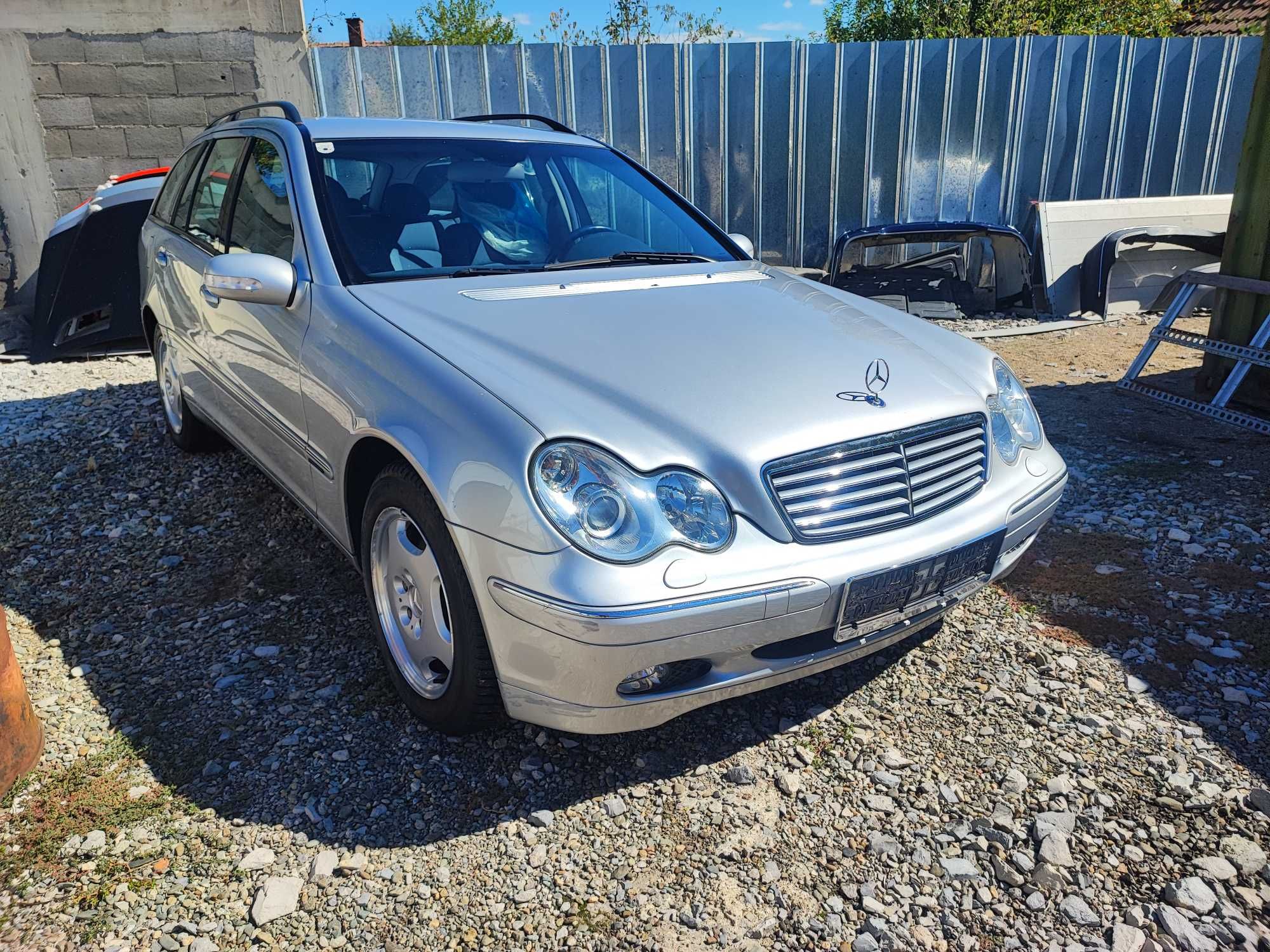 Мерцедес C 320 бензин 218 коня W203 На Части комби 4 matic