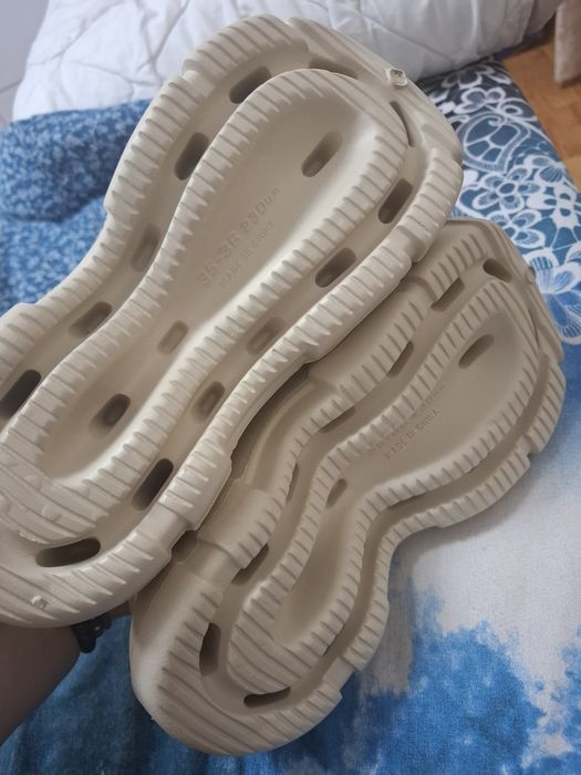 Saboti cu talpa inalta 35-36