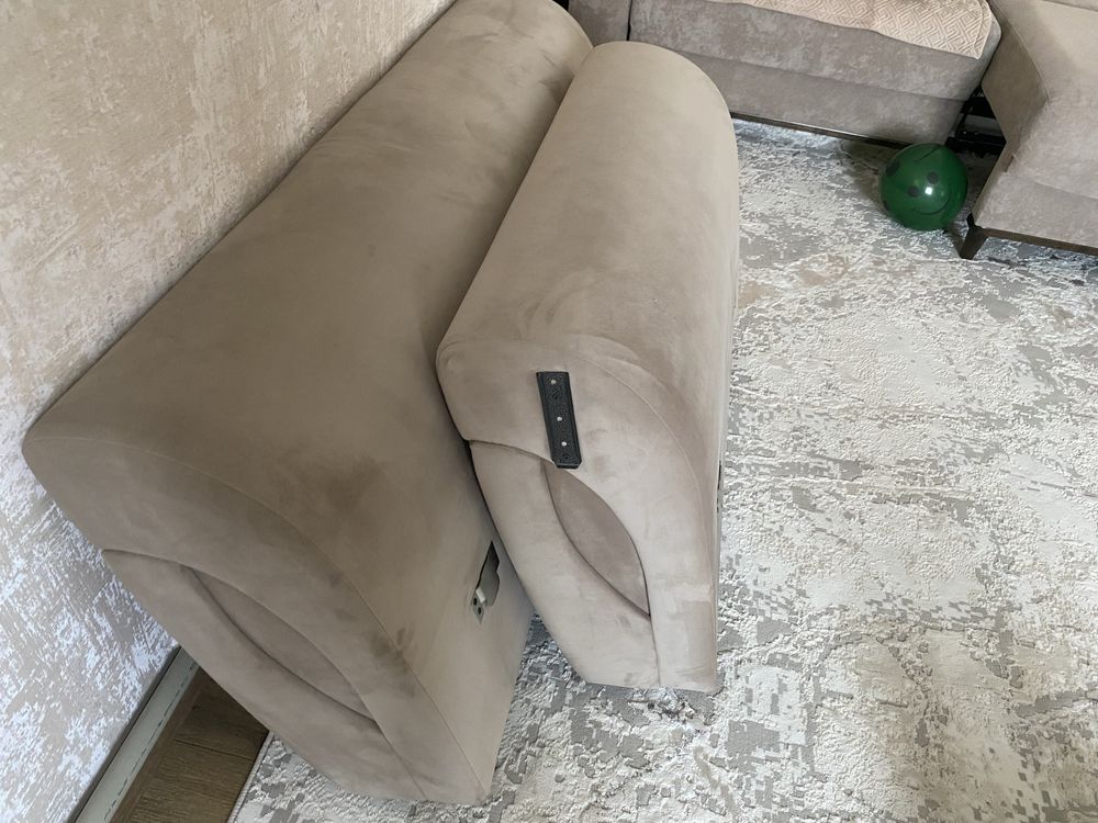 Продам диван в хорошем состоянии