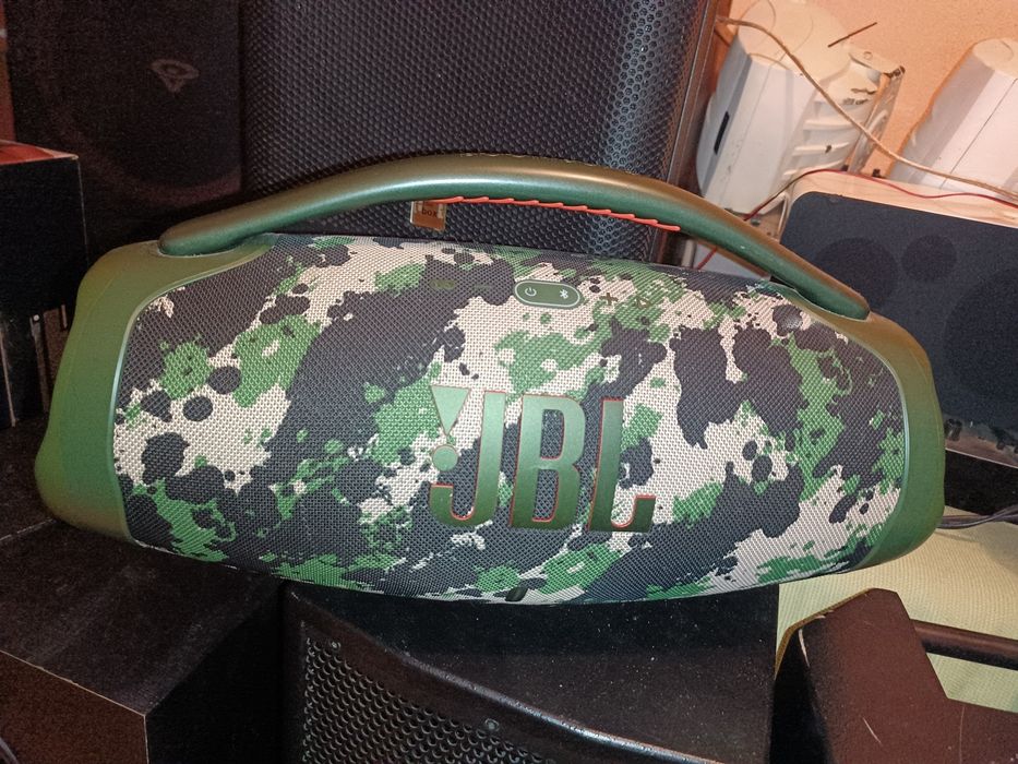 Jbl Boombox 3 squad